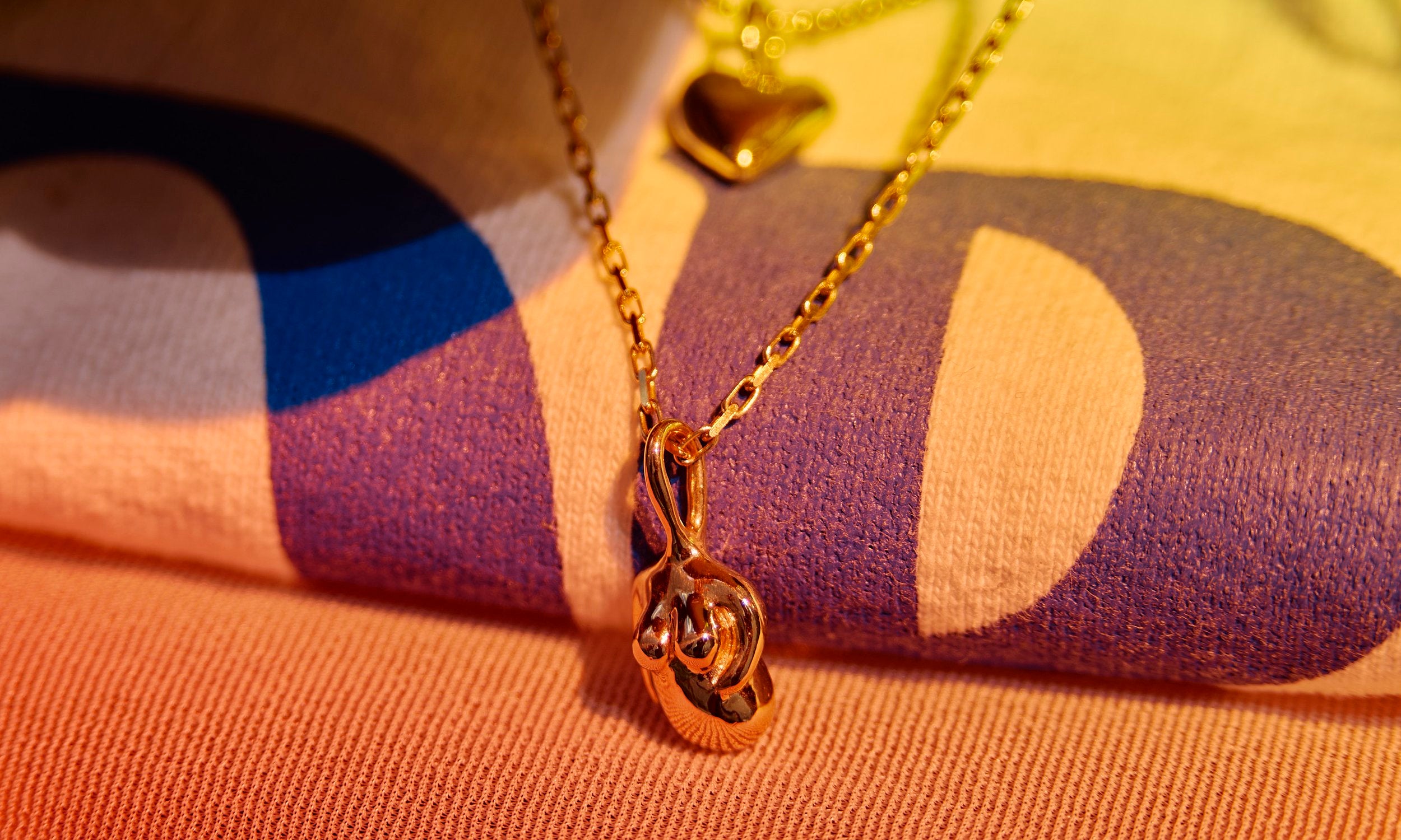 Talisman Fine Jewelry Soft Body Venus Necklace in 14k Recycled Gold