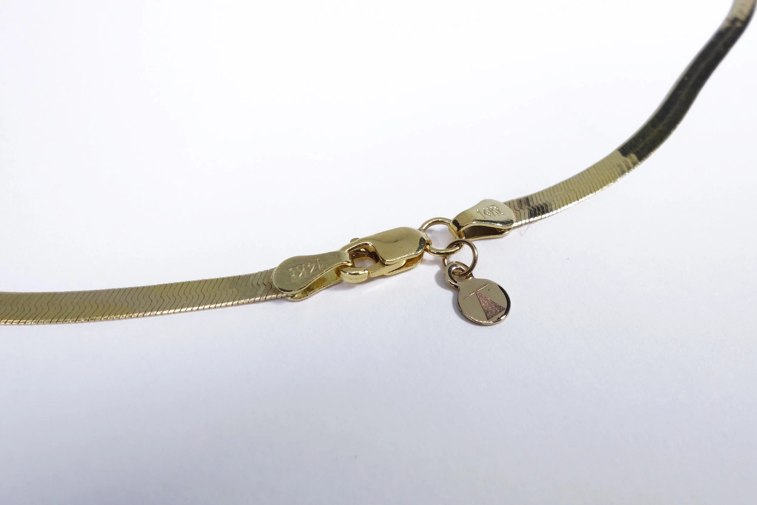 Talisman Fine Jewelry Middle Flow Gold Herringbone Chain in 14k Gold