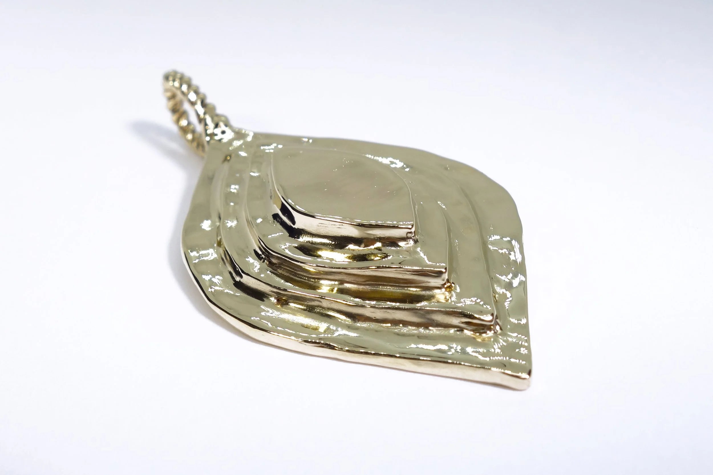 Talisman Fine Jewelry Mary Pendant in Diamond & 14k Recycled Gold